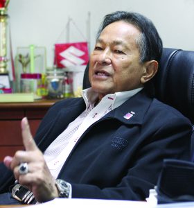 Soebronto Laras, Kembangkan Suzuki Merambah ke Mazda, Nissan, dan Hino