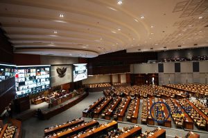 Politisi Perlu Berpikir Jernih