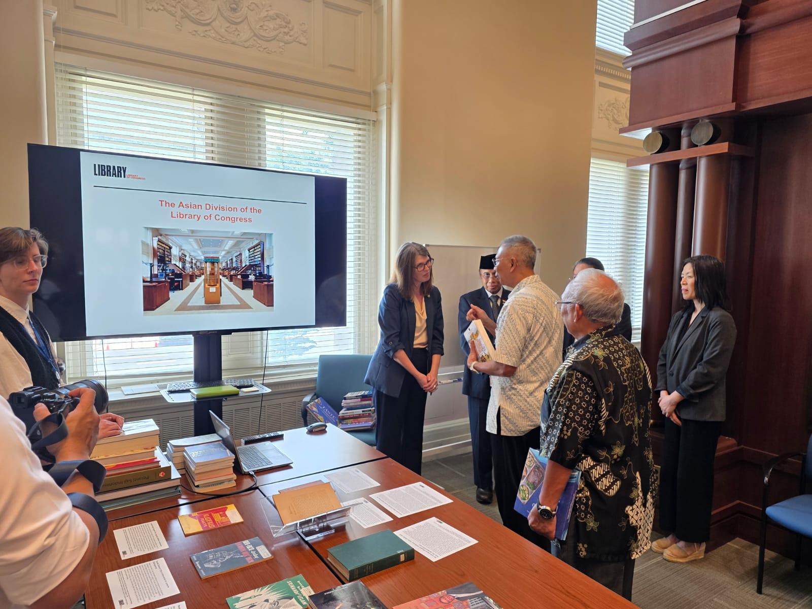 Buku Alat Berat Library of Congress WDC