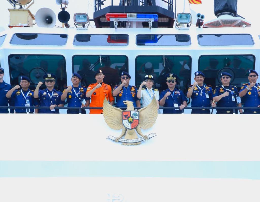 Sebanyak 21 Kapal Uji Penanganan Tumpahan Minyak di Selat Lembeh