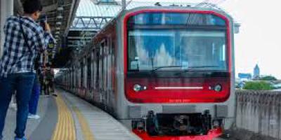 KAI Minta INKA Tuntaskan Kendala Teknis Tujuh Rangkaian KRL