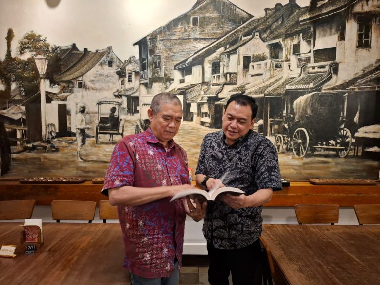 Lahyanto Nadie dan Arief Wibisono