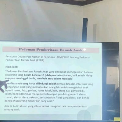 Rustam Fachri Mandayun Berikan Materi "Menjadi Jurnalis Profesional" kepada Peserta Magang Jurnalistik