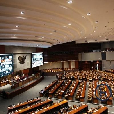 Politisi Perlu Berpikir Jernih