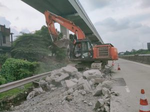 Jasa Marga Rutin SFO dan Rekonstruksi Perkerasan Jalan Tol Jagorawi