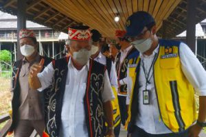 Menteri PUPR Targetkan Jalan Kapuas Hulu sampai Kaltim Tuntas pada 2024