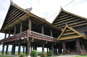 PUPR Mulai Tata Kawasan Wisata Rumah Adat Atakkae